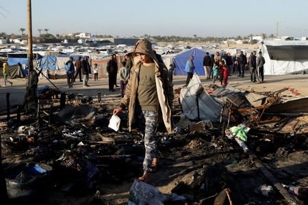 tagreuters.com2025binary_LYNXMPEL3G04W-VIEWIMAGE