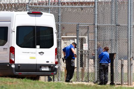 tagreuters.com2025binary_LYNXMPEL3K0SO-VIEWIMAGE