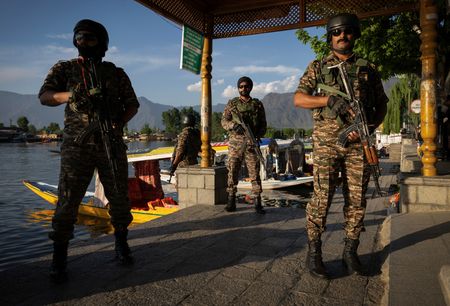 tagreuters.com2025binary_LYNXMPEL3O0W9-VIEWIMAGE