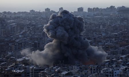 tagreuters.com2025binary_LYNXMPEL3Q089-VIEWIMAGE