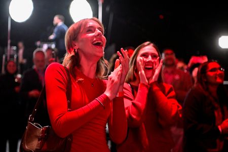 tagreuters.com2025binary_LYNXMPEL3S01S-VIEWIMAGE