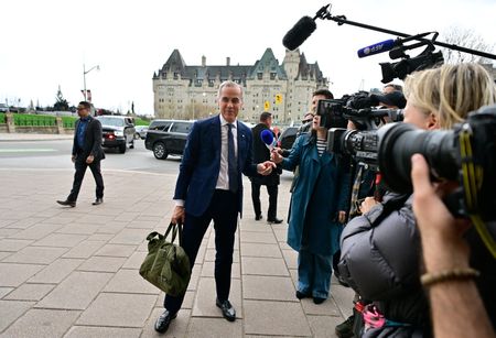 tagreuters.com2025binary_LYNXMPEL3S0XE-VIEWIMAGE