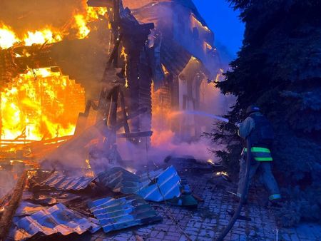 tagreuters.com2025binary_LYNXMPEL3T0AD-VIEWIMAGE