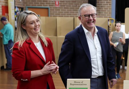 tagreuters.com2025binary_LYNXMPEL4201D-VIEWIMAGE