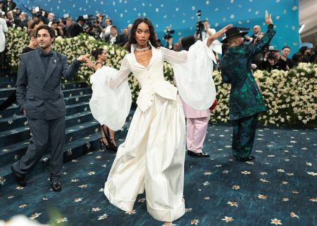 tagreuters.com2025binary_LYNXMPEL4502V-VIEWIMAGE