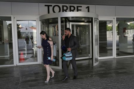 tagreuters.com2025binary_LYNXMPEL4516F-VIEWIMAGE