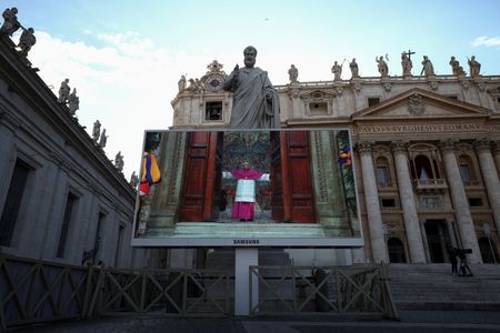 tagreuters.com2025binary_LYNXMPEL460UB-VIEWIMAGE