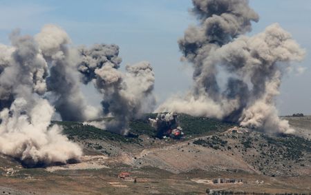 tagreuters.com2025binary_LYNXMPEL470DQ-VIEWIMAGE