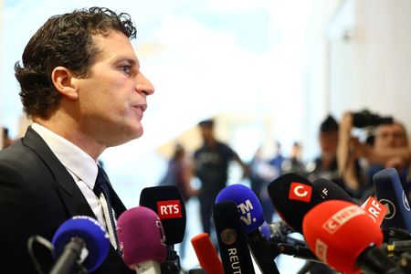 tagreuters.com2025binary_LYNXMPEL4C0E7-VIEWIMAGE