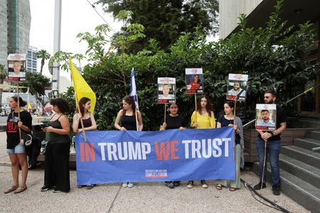 tagreuters.com2025binary_LYNXMPEL4C0RM-VIEWIMAGE