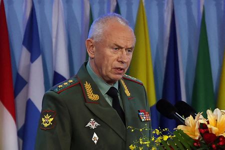 tagreuters.com2025binary_LYNXMPEL4D108-VIEWIMAGE