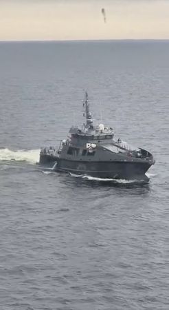 tagreuters.com2025binary_LYNXMPEL4E0IQ-VIEWIMAGE