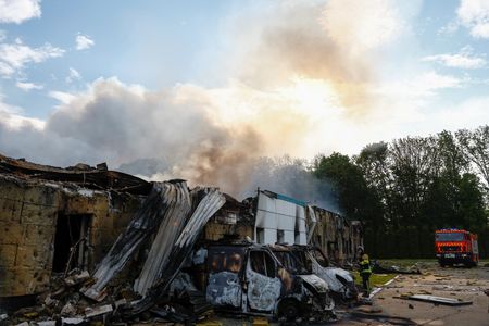 tagreuters.com2025binary_LYNXMPEL4H042-VIEWIMAGE