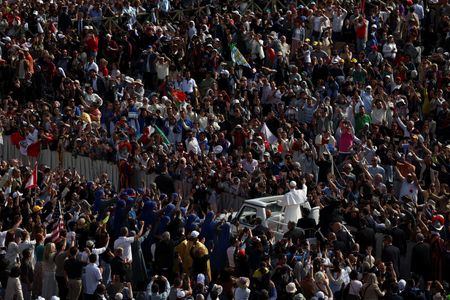 tagreuters.com2025binary_LYNXMPEL4H05E-VIEWIMAGE