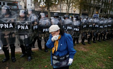 tagreuters.com2025binary_LYNXMPEL4L015-VIEWIMAGE