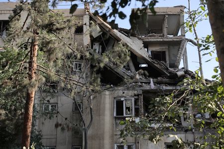 tagreuters.com2025binary_LYNXMPEL5C0WD-VIEWIMAGE