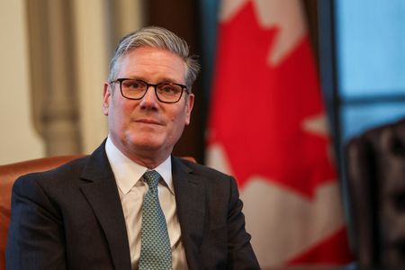 tagreuters.com2025binary_LYNXMPEL5E0AH-VIEWIMAGE