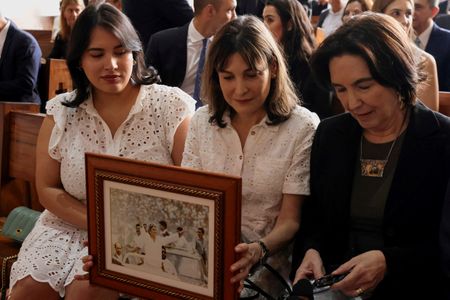 tagreuters.com2025binary_LYNXMPEL5G0O0-VIEWIMAGE