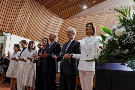 tagreuters.com2025binary_LYNXMPEL5G0O4-VIEWIMAGE