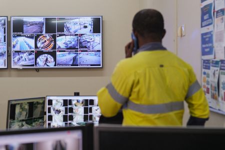 tagreuters.com2025binary_LYNXMPEL5M065-VIEWIMAGE