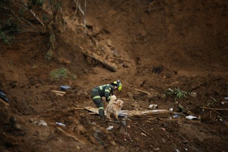 tagreuters.com2025binary_LYNXMPEL5P027-VIEWIMAGE