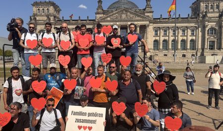 tagreuters.com2025binary_LYNXMPEL5Q0AY-VIEWIMAGE