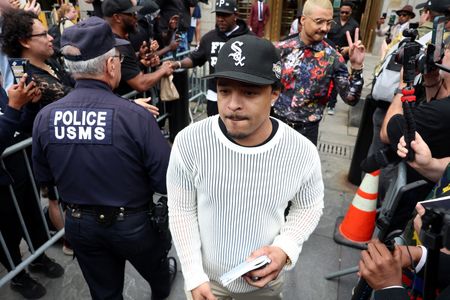 tagreuters.com2025binary_LYNXMPEL5Q0R8-VIEWIMAGE