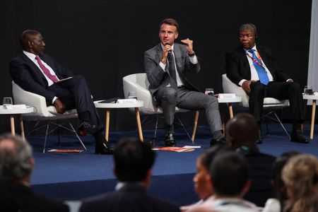 tagreuters.com2025binary_LYNXMPEL5T126-VIEWIMAGE