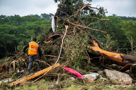 tagreuters.com2025binary_LYNXMPEL65016-VIEWIMAGE