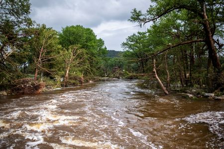 tagreuters.com2025binary_LYNXMPEL6501B-VIEWIMAGE