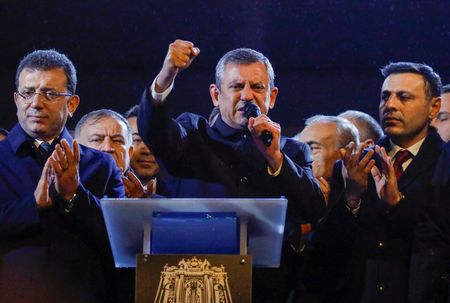 tagreuters.com2025binary_LYNXMPEL6905R-VIEWIMAGE