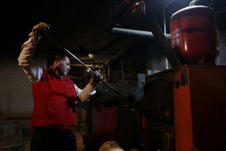 tagreuters.com2025binary_LYNXMPEL6M0N5-VIEWIMAGE