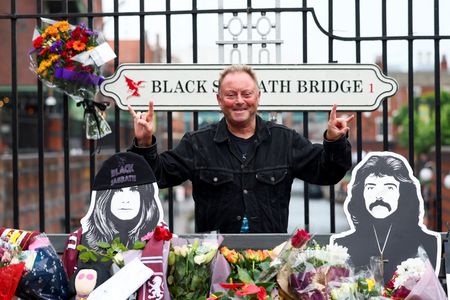 tagreuters.com2025binary_LYNXMPEL6M134-VIEWIMAGE