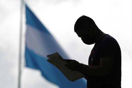 tagreuters.com2025binary_LYNXMPEL6O0W3-VIEWIMAGE