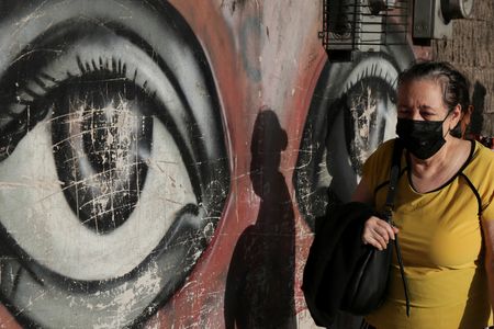 tagreuters.com2025binary_LYNXMPEL6O0W5-VIEWIMAGE