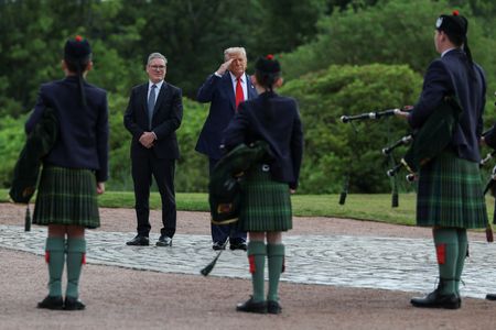 tagreuters.com2025binary_LYNXMPEL6R0Z1-VIEWIMAGE