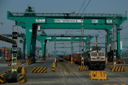 tagreuters.com2025binary_LYNXMPEL750Q5-VIEWIMAGE