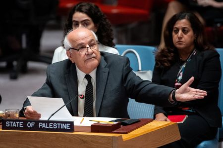 tagreuters.com2025binary_LYNXMPEL7Q0VQ-VIEWIMAGE