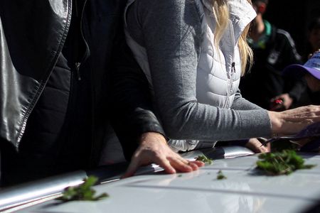 tagreuters.com2025binary_LYNXMPEL7Q13B-VIEWIMAGE