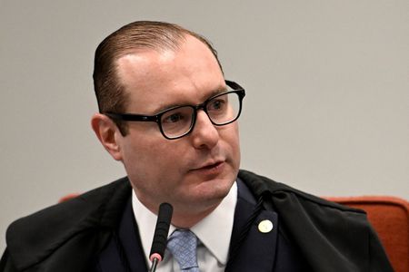 tagreuters.com2025binary_LYNXMPEL820X3-VIEWIMAGE