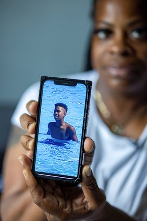 tagreuters.com2025binary_LYNXMPEL840HK-VIEWIMAGE