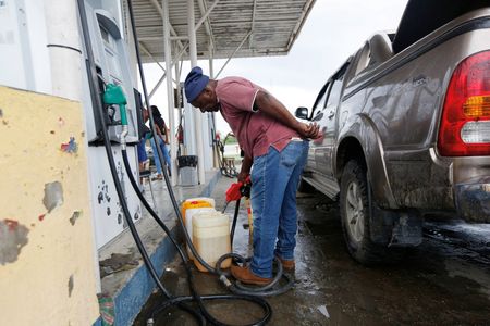 tagreuters.com2025binary_LYNXMPEL9O0F0-VIEWIMAGE