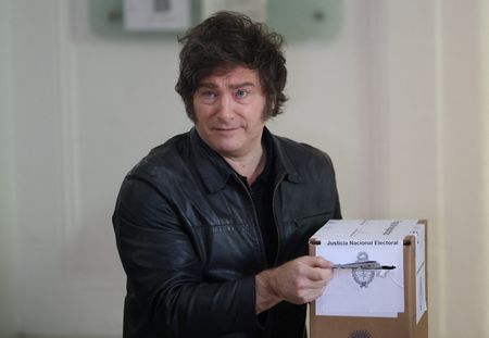 tagreuters.com2025binary_LYNXMPEL9P0A0-VIEWIMAGE