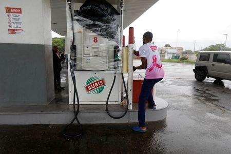 tagreuters.com2025binary_LYNXMPEL9Q0S4-VIEWIMAGE