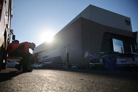 tagreuters.com2025binary_LYNXMPEL9R0D4-VIEWIMAGE