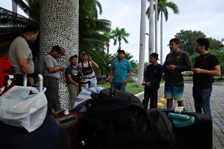 tagreuters.com2025binary_LYNXMPEL9R194-VIEWIMAGE