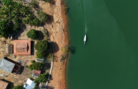 tagreuters.com2025binary_LYNXMPEL9U0LD-VIEWIMAGE