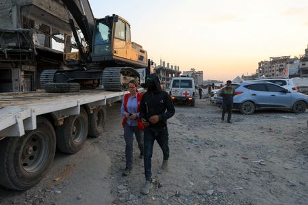 tagreuters.com2025binary_LYNXMPELA315R-VIEWIMAGE