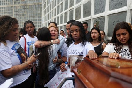 tagreuters.com2025binary_LYNXMPELA501S-VIEWIMAGE