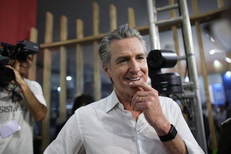 tagreuters.com2025binary_LYNXMPELAA0YQ-VIEWIMAGE